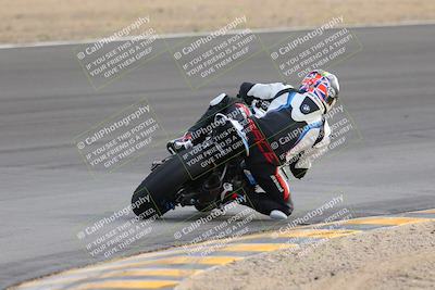 media/Dec-17-2022-SoCal Trackdays (Sat) [[224abd9271]]/Turn 10 Backside (120pm)/